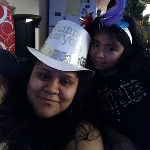 Meet your Posher, Gloria